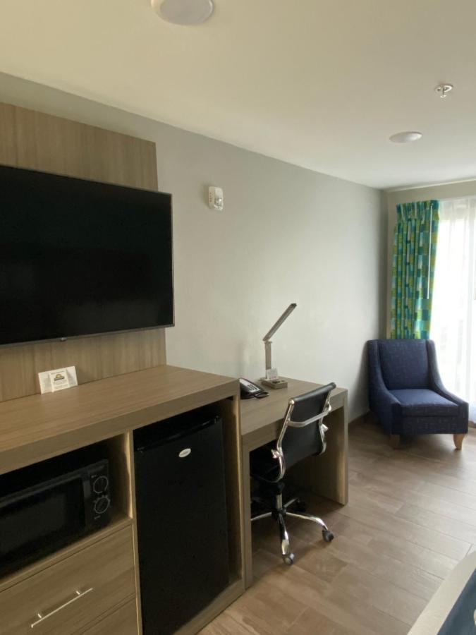 Days Inn By Wyndham Rockport Texas Esterno foto